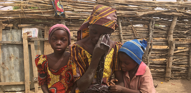 Chrétienne du Nigéria avec ses enfants